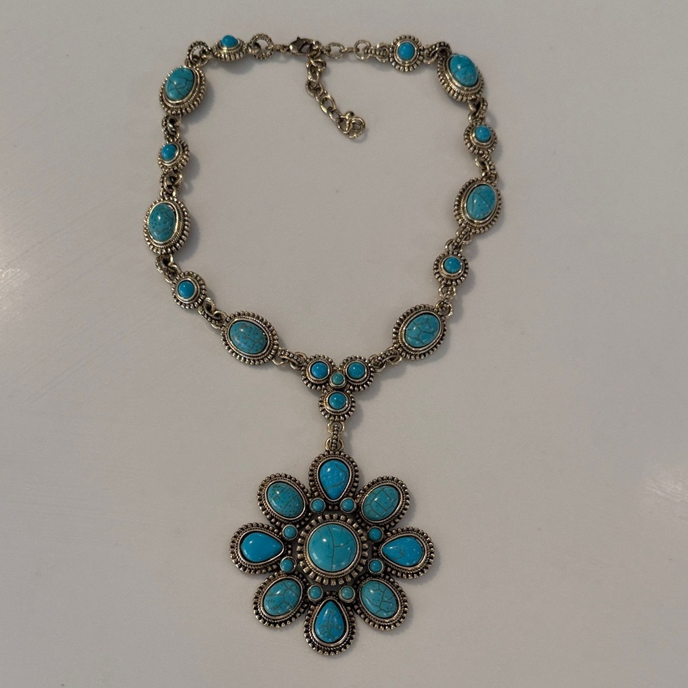Jessica Simpson Turquoise Floral Pendant Necklace